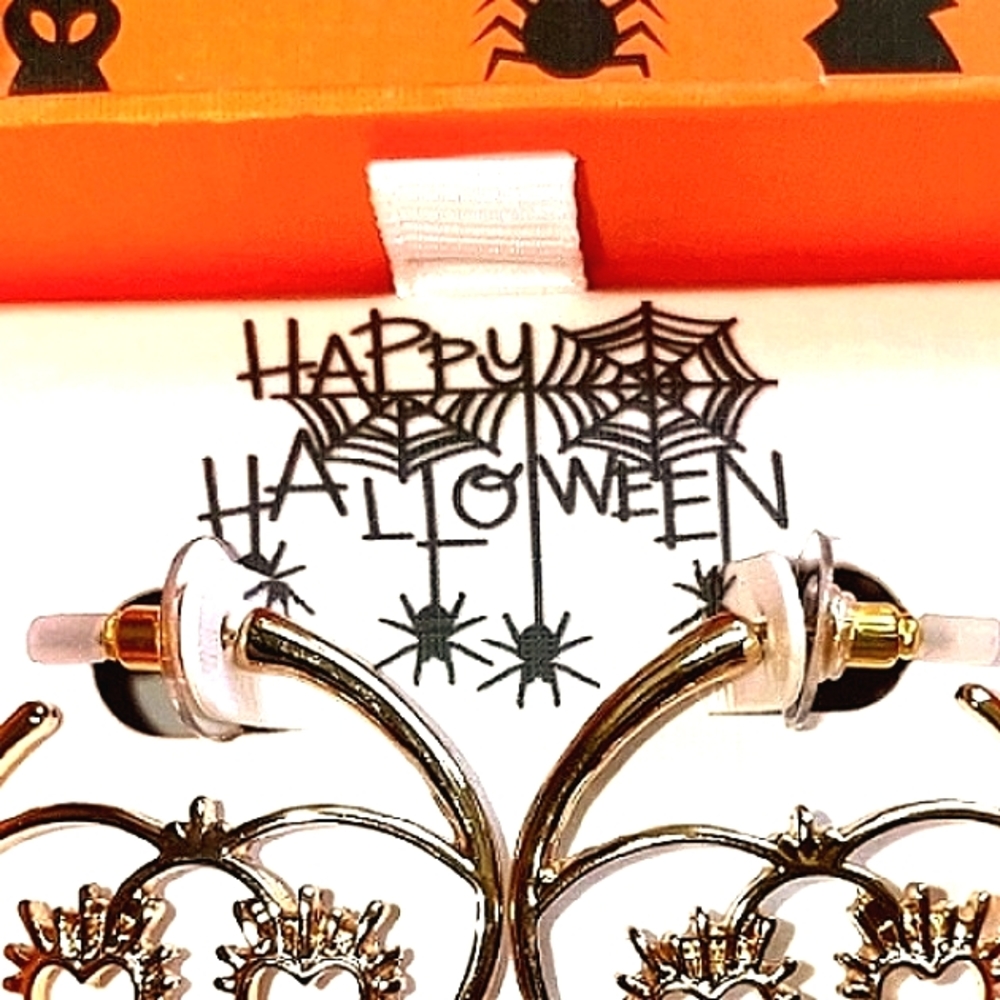 π C&C California Candy Skull Post Earrings in Gold-tone NIB - Picture 7 of 8